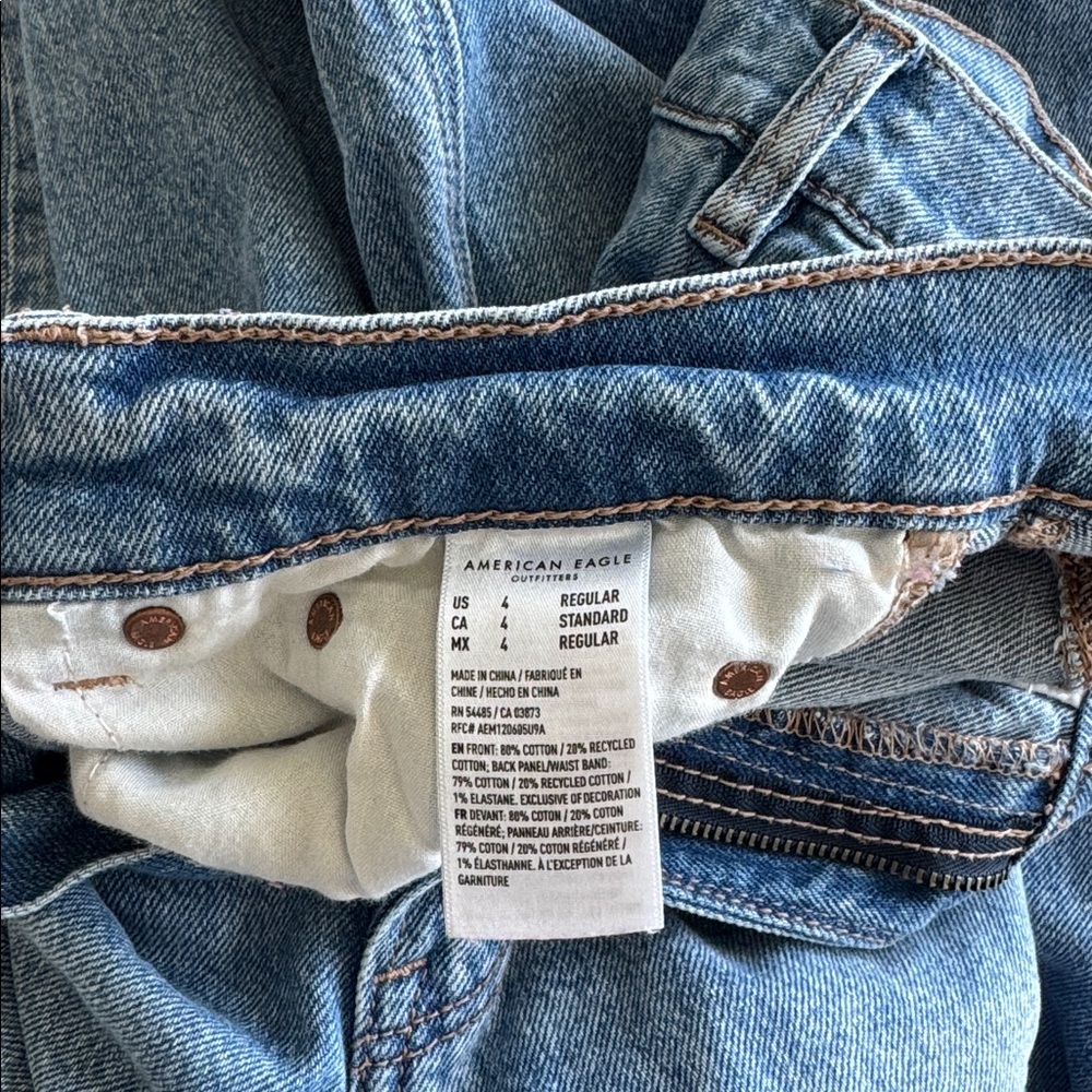 🎉HP🎉 AE High Rise Jeans - Picture 4 of 6